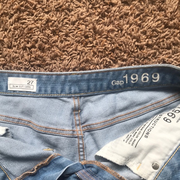 Gap jean shorts - Picture 3 of 3